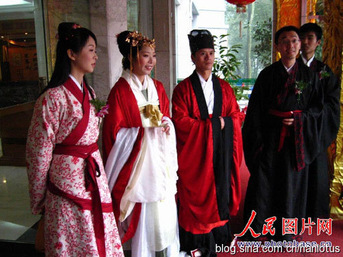 [转载]恢复汉服十年风雨路——汉流莲视角之践行篇（五）