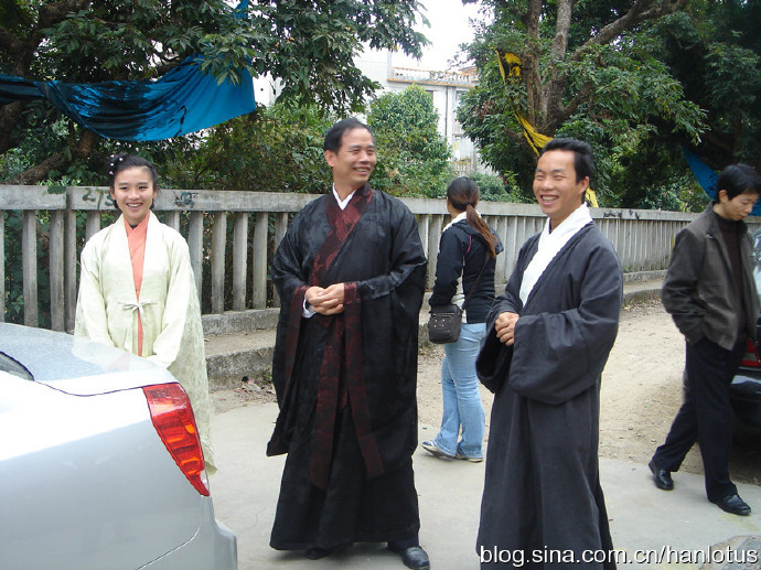 [转载]恢复汉服十年风雨路——汉流莲视角之践行篇（七）