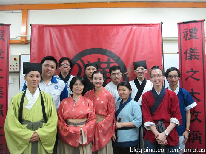 [转载]恢复汉服十年风雨路——汉流莲视角之践行篇（八）
